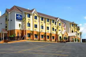 Гостиница Microtel Inn & Suites by Wyndham New Braunfels I-35  Нью Браунфелс